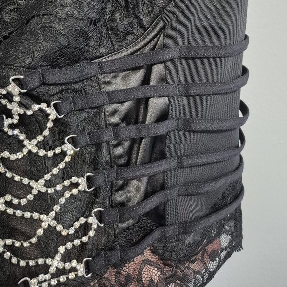 Y2K retro 2000s 2010s coquette college Black Lace Corset Top with Strappy Back - Picture 4 of 10